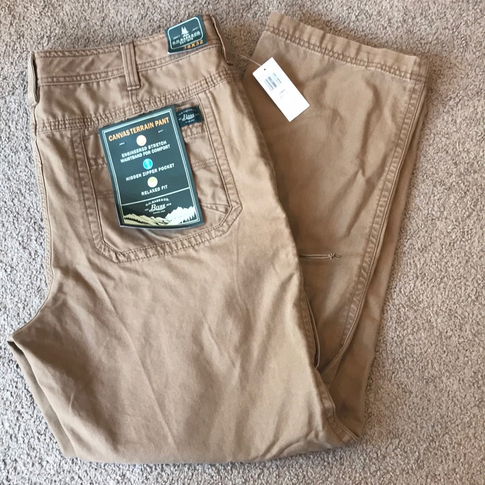 Men’s Khaki Pants